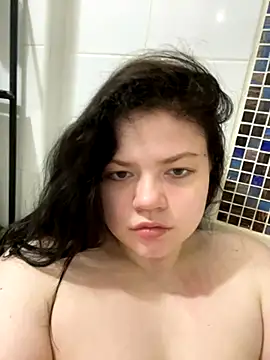 Snapshot of GoddessDarina chatting on October 21, 1:45 pm GoddessDarina online show from October 21, 1:45 pm