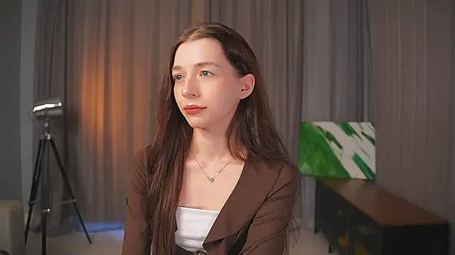 Snapshot of RoxieBolich chatting on September 20, 1:34 pm RoxieBolich online show from September 20, 1:34 pm