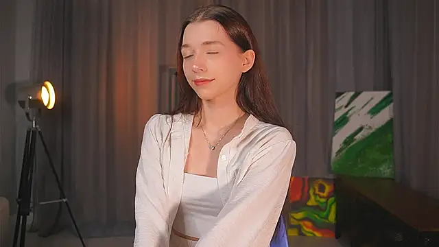 Snapshot of RoxieBolich chatting on October 2, 1:40 pm RoxieBolich online show from October 2, 1:40 pm