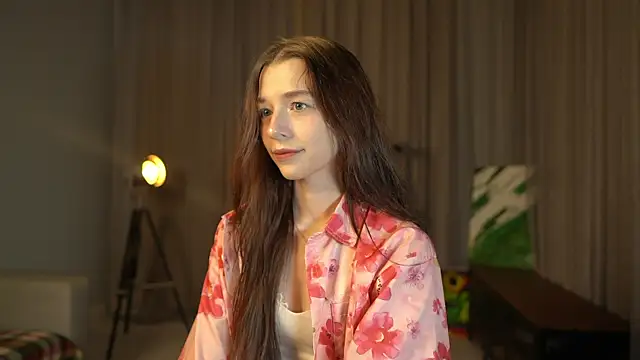 Snapshot of RoxieBolich chatting on October 22, 1:44 pm RoxieBolich online show from October 22, 1:44 pm