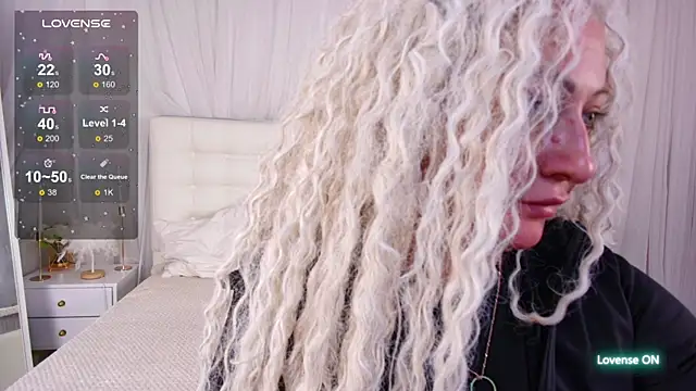 Snapshot of Lilit_1Love chatting on September 17, 4:41 pm Lilit 1Love online show from September 17, 4:41 pm
