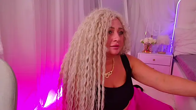 Snapshot of Lilit_1Love chatting on October 16, 4:41 pm Lilit 1Love online show from October 16, 4:41 pm