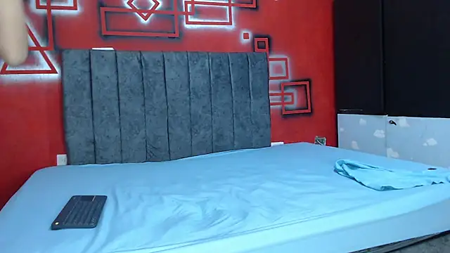 catalina hard love online show from February 5, 12:59 am