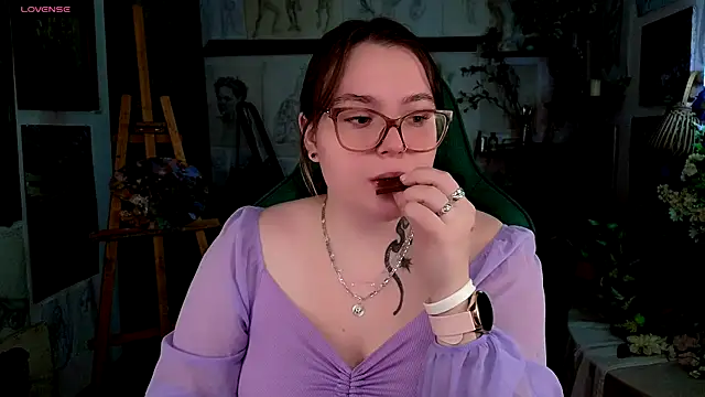 Snapshot of KatrinClark chatting on September 8, 4:39 pm KatrinClark online show from September 8, 4:39 pm