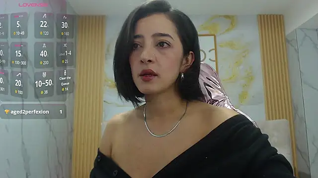 sara lopez s online show from November 24, 1:22 pm