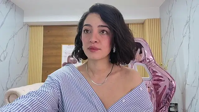 sara lopez s online show from April 27, 1:53 pm