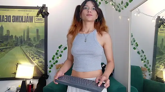Snapshot of rosse_dredd chatting on June 18, 4:13 am rosse dredd online show from June 18, 4:13 am