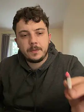 Snapshot of XXKieran chatting on October 3, 8:22 am XXKieran online show from October 3, 8:22 am