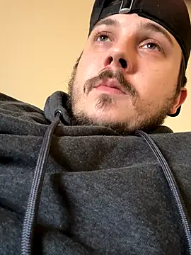 Snapshot of XXKieran chatting on December 2, 2:23 pm XXKieran online show from December 2, 2:23 pm