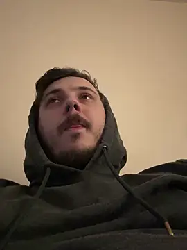 Snapshot of XXKieran chatting on December 4, 1:31 pm XXKieran online show from December 4, 1:31 pm