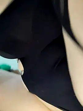 Lyly suri07 online show from February 16, 8:05 pm