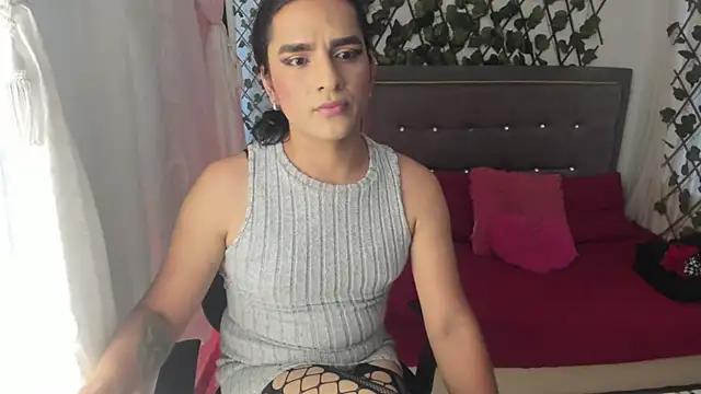 ivone golosa online show from October 17, 3:25 pm