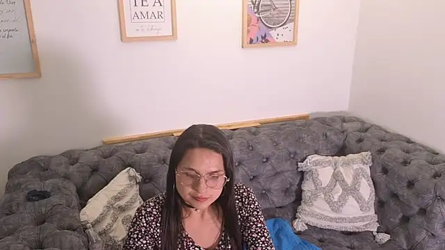 thexoticgirl online show from September 12, 8:31 pm