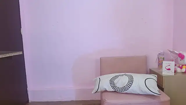 kiity horny  online show from October 3, 12:13 pm