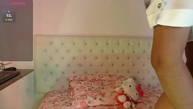 kiity horny  online show from March 25, 11:05 am