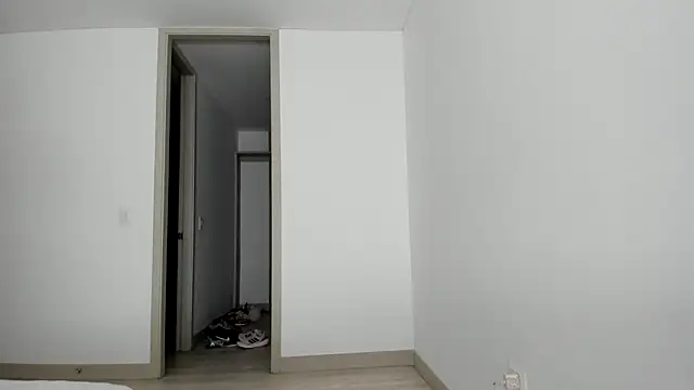 Meganbelford1 online show from March 10, 1:27 pm