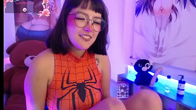 Snapshot of lil_candy77 chatting on September 9, 12:15 pm lil candy77 online show from September 9, 12:15 pm
