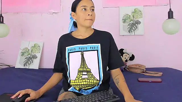 Snapshot of Lady_rossee chatting on September 20, 7:48 pm Lady rossee online show from September 20, 7:48 pm