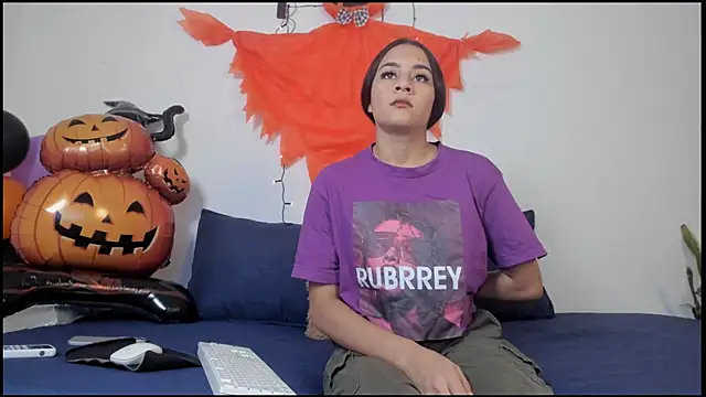 Snapshot of Lady_rossee chatting on October 17, 1:25 pm Lady rossee online show from October 17, 1:25 pm