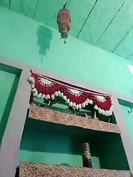 Idhika Jha online show from October 13, 3:39 am