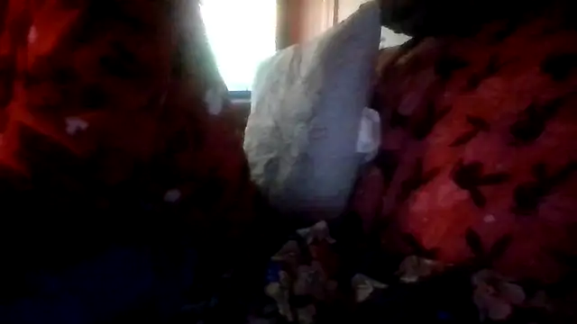 Snapshot of prettymaa chatting on October 1, 3:12 am prettymaa online show from October 1, 3:12 am