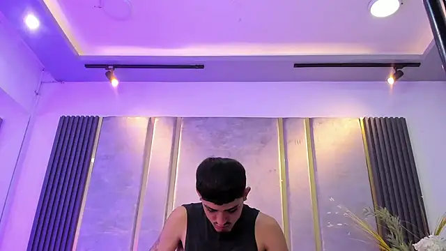 Snapshot of NikoStone_ chatting on November 8, 4:34 am NikoStone online show from November 8, 4:34 am