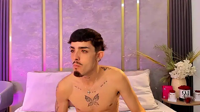 Snapshot of NikoStone_ chatting on November 11, 4:34 am NikoStone online show from November 11, 4:34 am