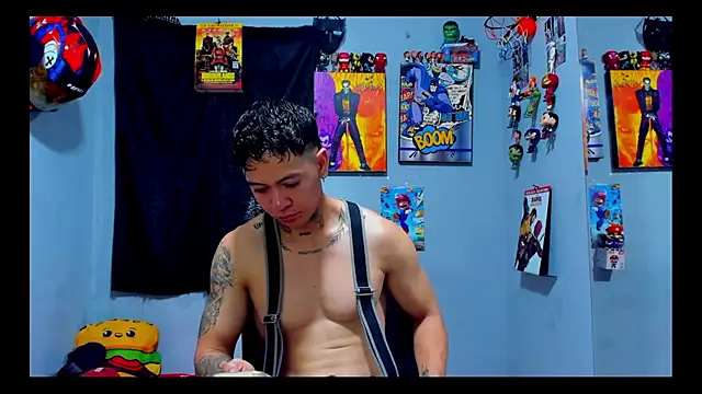 Snapshot of AlamJams chatting on September 15, 5:13 pm AlamJams online show from September 15, 5:13 pm