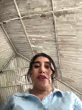 Sophie Dreamss online show from February 14, 9:55 pm