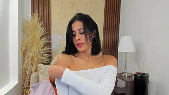 Thais kim online show from April 20, 11:46 am