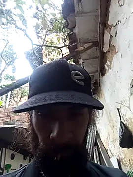 Snapshot of hairy_mannn chatting on October 12, 3:11 pm hairy mannn online show from October 12, 3:11 pm