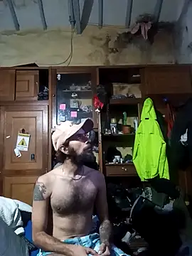 Snapshot of hairy_mannn chatting on October 14, 8:20 pm hairy mannn online show from October 14, 8:20 pm