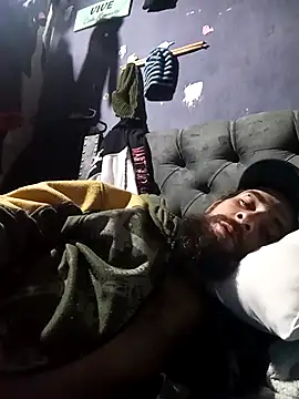 Snapshot of hairy_mannn chatting on November 16, 3:39 pm hairy mannn online show from November 16, 3:39 pm