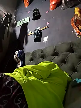 Snapshot of hairy_mannn chatting on November 26, 6:31 pm hairy mannn online show from November 26, 6:31 pm