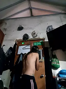 hairy mannn online show from January 7, 6:32 pm