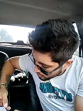 roxyrougee online show from October 18, 8:09 pm