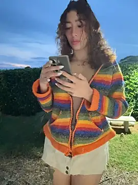 roxyrougee online show from April 21, 10:32 am