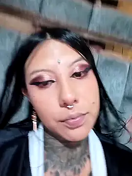 Snapshot of missashlyrosette chatting on November 6, 1:50 am missashlyrosette online show from November 6, 1:50 am