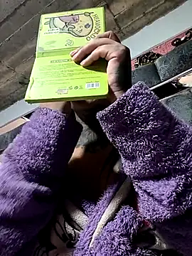 missashlyrosette online show from March 23, 8:46 pm