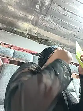 missashlyrosette online show from April 21, 11:07 pm