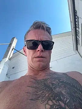 DILFiGuess11 online show from September 14, 4:06 pm