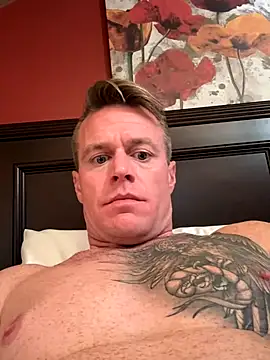 DILFiGuess11 online show from November 8, 5:40 am