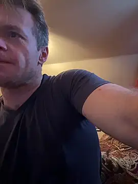 DILFiGuess11 online show from January 18, 7:39 pm