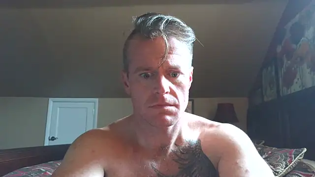 Snapshot of DILFiGuess11 chatting on May 24, 7:41 pm DILFiGuess11 online show from May 24, 7:41 pm