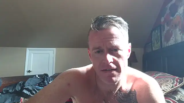 Snapshot of DILFiGuess11 chatting on May 30, 8:50 pm DILFiGuess11 online show from May 30, 8:50 pm