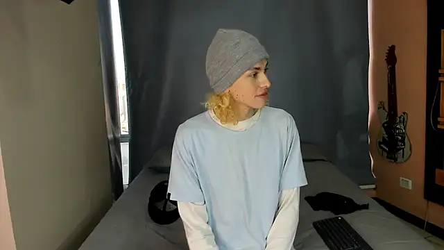 Aaron Fordd online show from November 21, 11:20 am