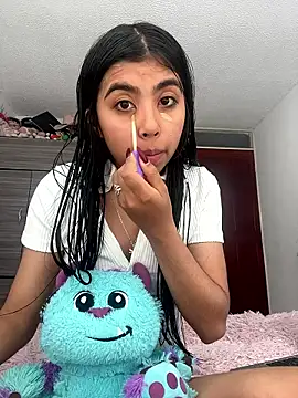 Snapshot of DianeSuns_ chatting on January 11, 6:13 pm DianeSuns online show from January 11, 6:13 pm