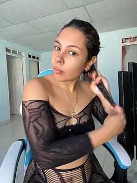 Snapshot of ViolettaMiller_ chatting on September 9, 1:10 pm ViolettaMiller online show from September 9, 1:10 pm