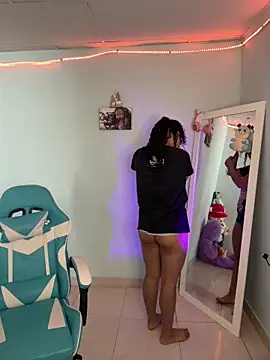 Snapshot of ViolettaMiller_ chatting on September 11, 1:11 pm ViolettaMiller online show from September 11, 1:11 pm