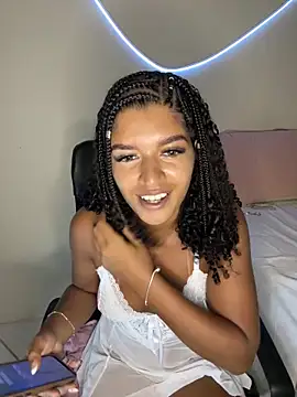 larajuli online show from March 19, 8:13 pm